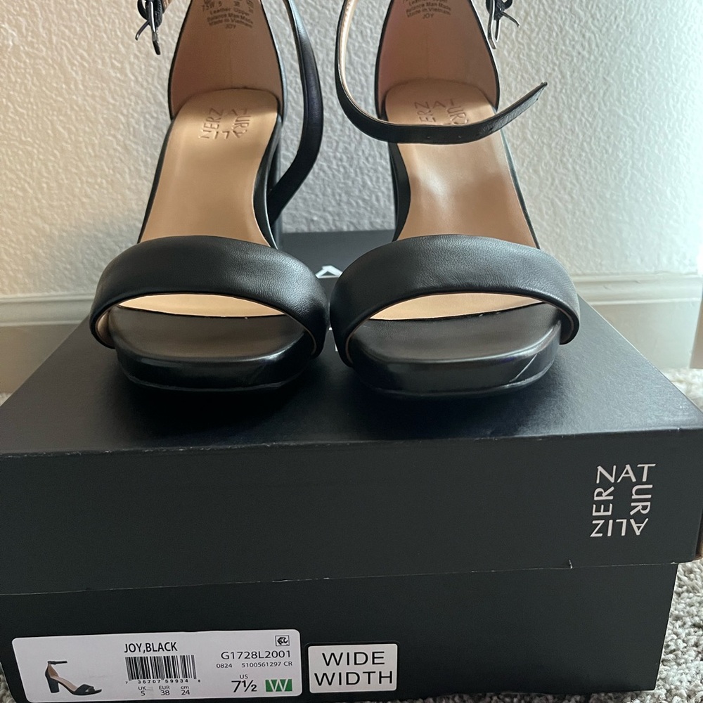 Naturalizer Black Heeled Sandals